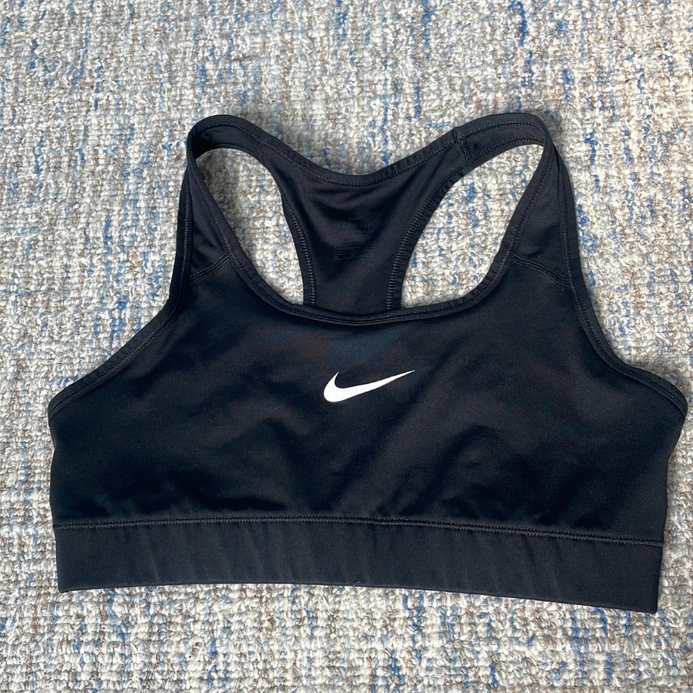 Nike Swoosh Sports Bra Medium Black